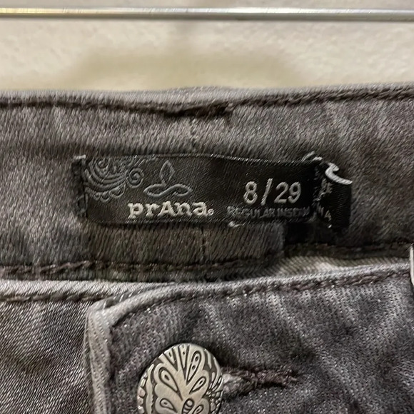 𝅺Prana woman’s dark grey straight legged jeans - Picture 3 of 14